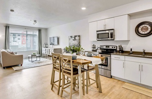 Salt Lake City Apartment | Luxury Apartment - Heart of Sugarhouse - Pool