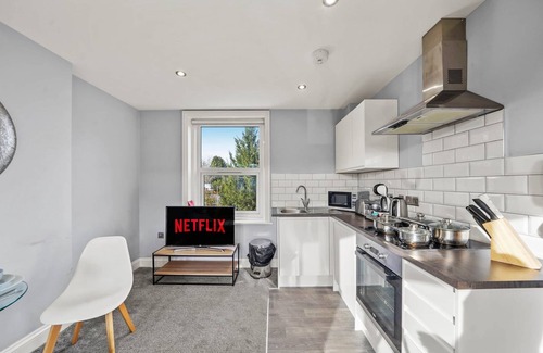 Maidstone Apartment | Luxury apartment with parking Maidstone Town