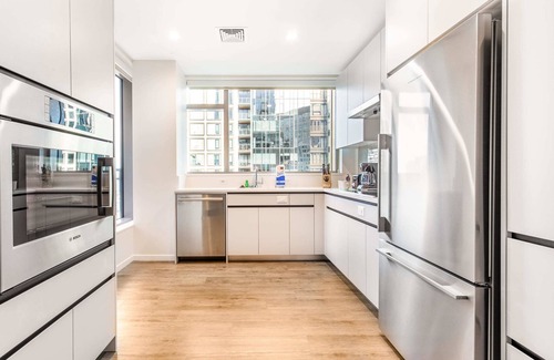 Seaport District Apartment | Luxury Apt with Gym in Seaport
