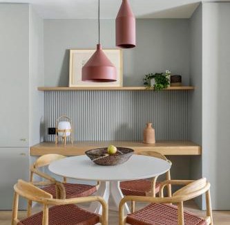 L'Antiga Esquerra de l'Eixample Apartment | Luxury Apt with King Beds & Central AC in Heart of BCN