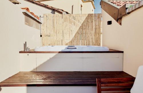 Porta Genova Apartment | Luxury attic with jacuzzi in Navigli