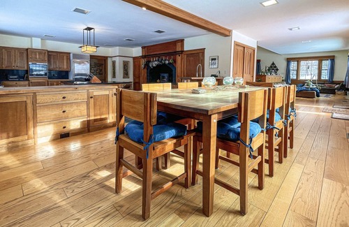 Plainfield House | Luxury Barn & Guesthouse at Blue Forest Farm - 360+ acres