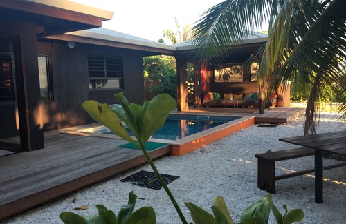 Temae House | Luxury Beach House Pool & Beach