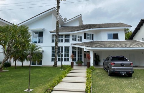 Jardim Acapulco House | Luxury Beach House, Pool, Waterfall, Balcony, Square Front, Total Security