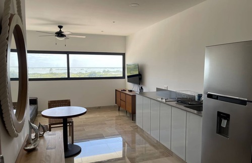 Telchac Puerto Condo | Luxury beachfront apartment with jacuzzi