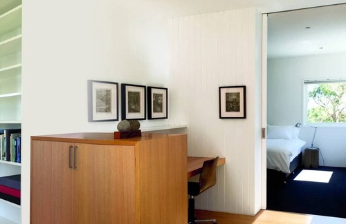 Mount Nelson House | Luxury Bushland Retreat - Outside the Box