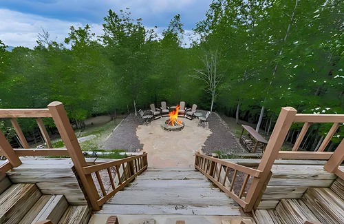 My Mountain Cabin | Luxury Cabin - 5 Acres - Amazing Mountain Views - Fire Pit - Family Friendly