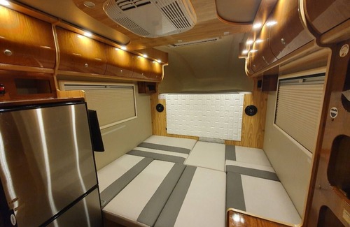 Haeundae House | Luxury camping car!!
