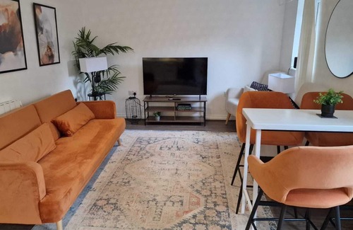 Cathays Apartment | Luxury Cardiff Apartment with Free Parking