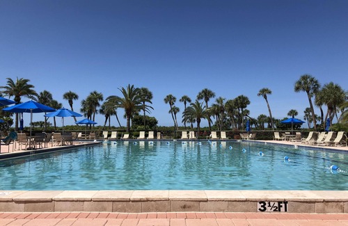 Longboat Key Condo | Luxury Condo located on Beachfront Property