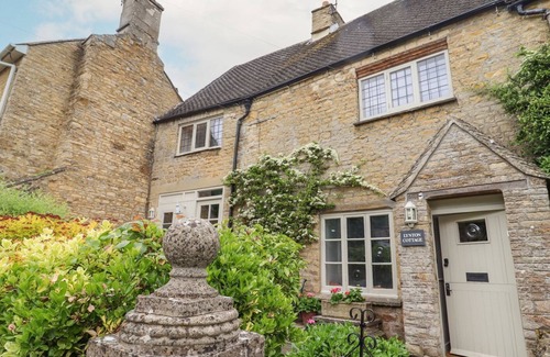 Enstone Cabin | Luxury Cotswolds Cottage - Near Soho Farmhouse