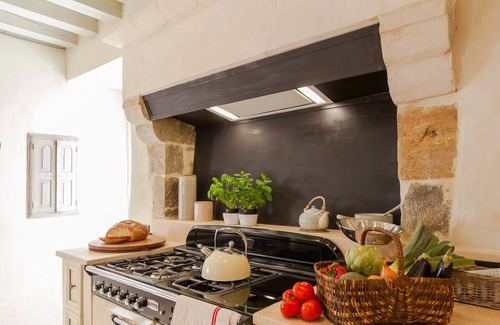 Vouilly Cottage | Luxury Cottage, Outdoor Nordic Hot Tub and Sauna, D-Day Beaches 15 km