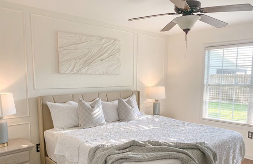 Enterprise House | LUXURY- Cottage on Winterberry ✨