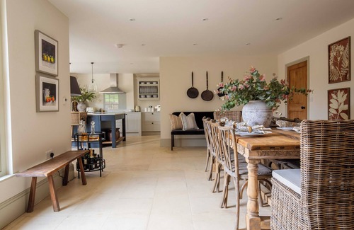 Woodstock House | Luxury countryside retreat in a highly desirable location, Family & Dog friendly