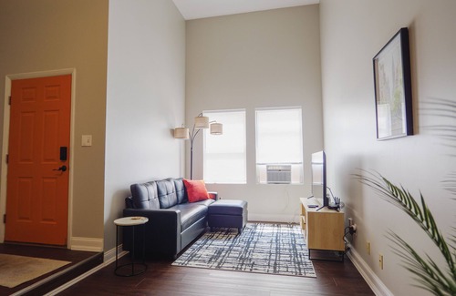 Downtown Lafayette Historic District Condo | Luxury Cozy Palace Downtown