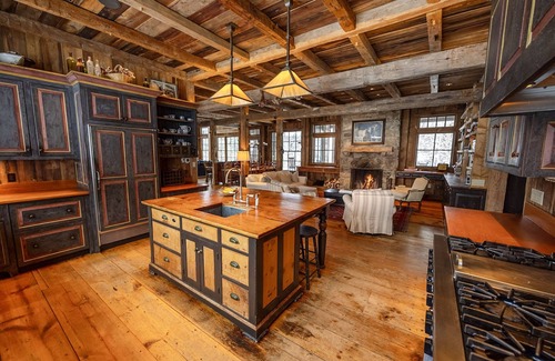 Londonderry House | Luxury Custom Built Post and Beam