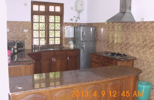 Orlim Villa | Luxury Detached 3 bedroom en-suite Sunset View Beach Villa, 200 mtr Varca Beach