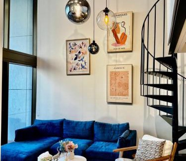 Docklands Apartment | Luxury Docklands Loft 2B1B River view & Free parking