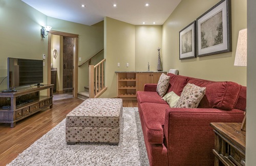 Silver Star Mountain Ski Chalet | Luxury duplex on The Ridge, incredible views, hot tub and ski storage!