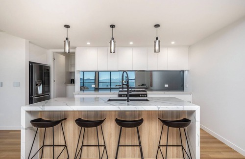 Castle Hill Villa | Luxury Escapes Townsville Villa B