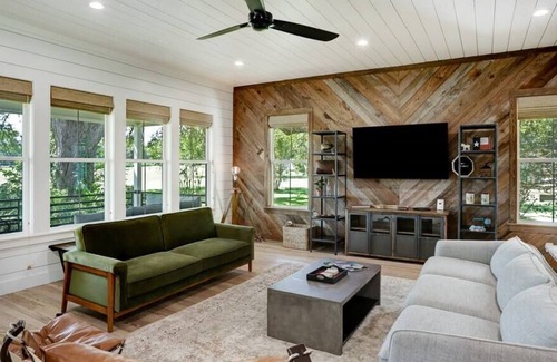 Round Top Other | Luxury Farm Rental in Round Top!