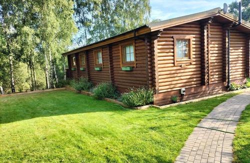 Norwich Cabin | Luxury Fishing Lodge - Fat Rascals Retreat