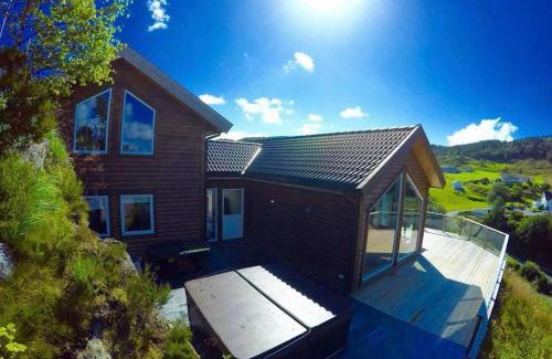 Sveio House | Luxury Fjord Cabin with Jacuzzi Stunning View and Grill Hut