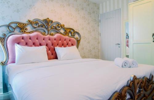 Pekayon Jaya Apartment | Luxury Furnished 2BR Grand Kamala Lagoon Apartment By Travelio