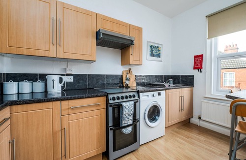 Grimsby Apartment | Luxury flat in central location