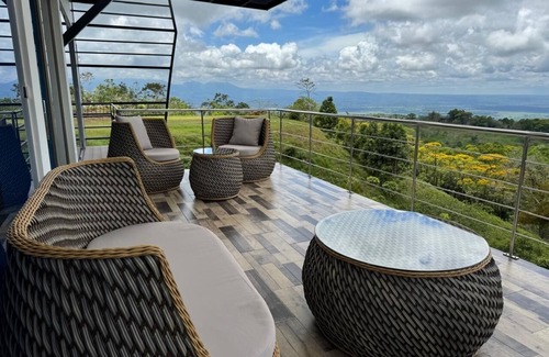 Agonia House | Luxury home close to La Fortuna Arenal Volcano