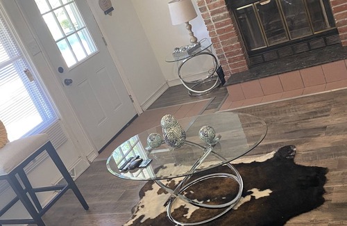 St. Louis House | Luxury Home away from Home