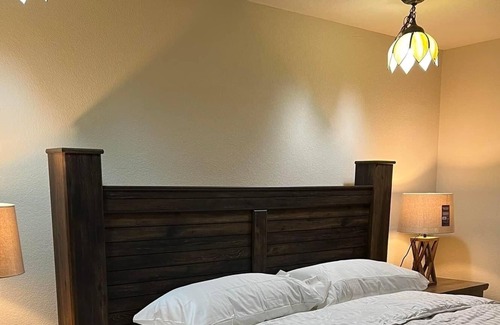 Bulverde House | Luxury Home close to Canyon Lake & Guadalupe River