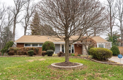 Springfield House | LUXURY HOME OUTSIDE OF DC - 15 MINUTES
