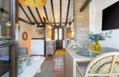 Albaicin Apartment | Luxury house in Granada Center. Reyes II