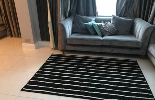 Hatch End House | Luxury House in Pinner, 30 min to Central London!