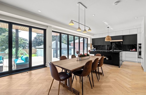 Lakeview House | Luxury House near Lake