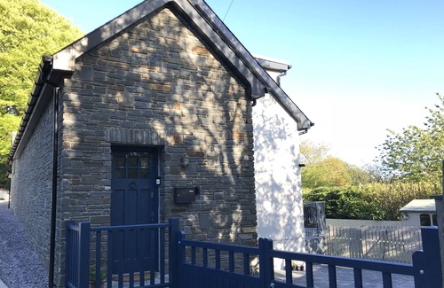 Newcastle Emlyn House | Luxury house with beautiful views in West Wales Cardiganshire/Pembrokeshire