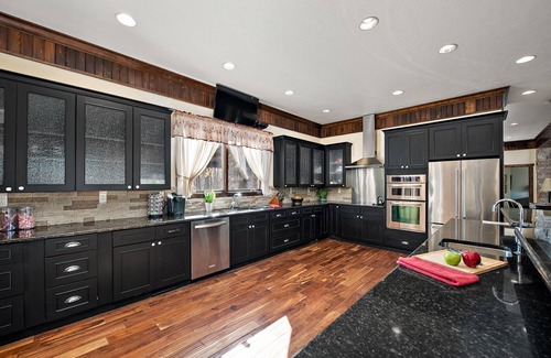 Farmington House | Luxury in the Heart of Nemacolin, the Laurel Mountains Most Idyllic Resort Area.