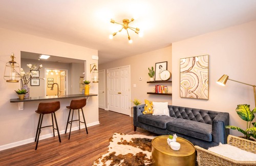 Mount Mourne Condo | Luxury Lake Norman Home 2 minutes from Lowe's Corporate & LKN Regional Hospital