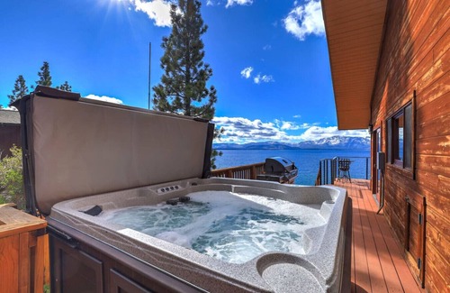 Zephyr Cove House | Luxury Lakefront Escape | Panoramic View | Sleep 8