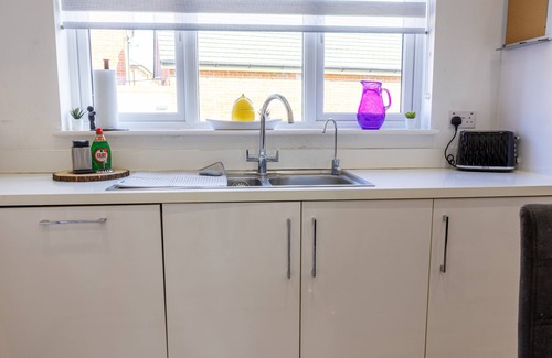 Basildon House | Luxury Langdon Hill Retreat | Jacuzzi Hot Tub| Gym Equipment | Basildon