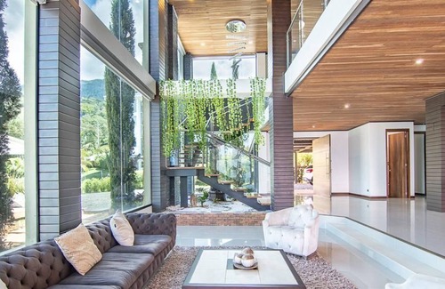 Envigado Villa | Luxury Large pool villa on Envigado