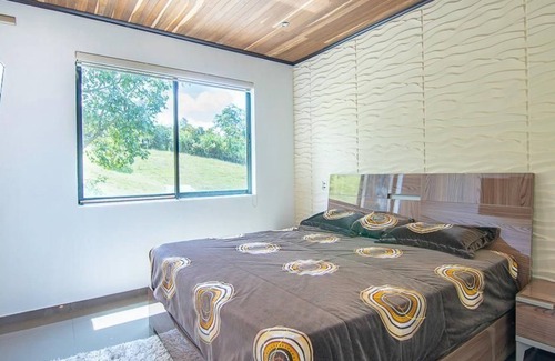 Envigado Villa | Luxury Large pool villa on Envigado