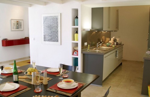 Jerez de la Frontera Old Town Apartment | Luxury, light & spacious loft-apartment great for longer stays, private parking
