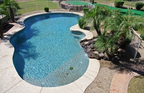 Superstition Springs House | Luxury Living at it's Finest with Heated Pool, Hot Tub and Putting Green
