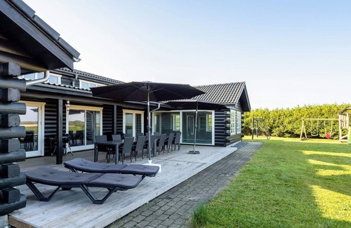 Spøttrup House | Luxury Lodge with Limfjord View - By Traum Ferienwohnungen