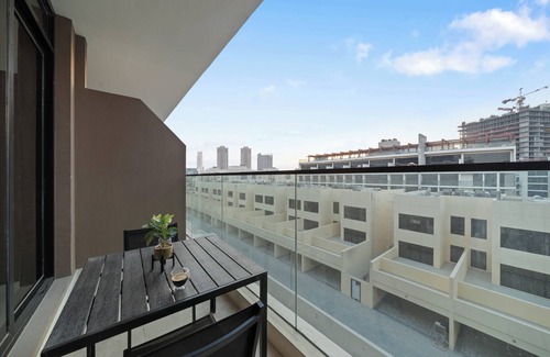 Al Quoz Apartment | Luxury london style studio