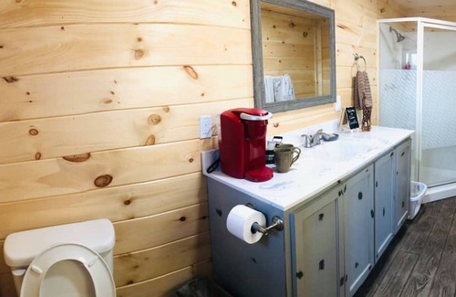 Huron Cabin | Luxury Long Neck Giraffe Cabin