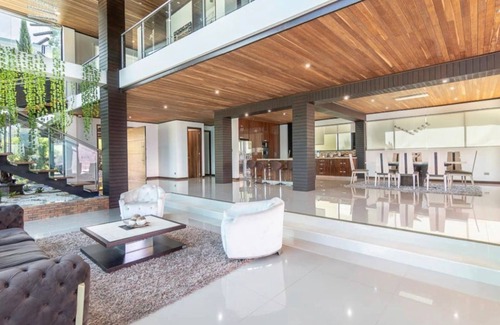 Envigado House | LUXURY MANSION VIEW TO THE CITY