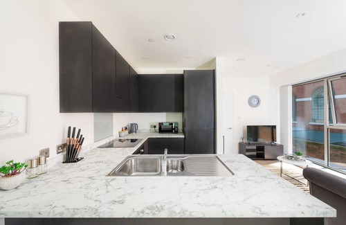 St George's Quarter Apartment | Luxury, Modern, 1 Bed, Citycentre,familyfriendly